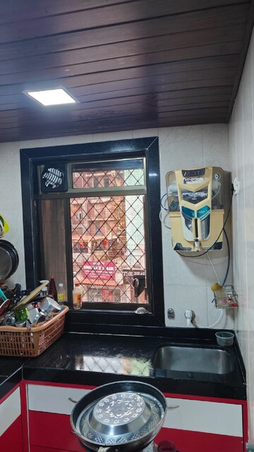 Bedroom in 1 BHK Apartment at Bandra West – for Rent