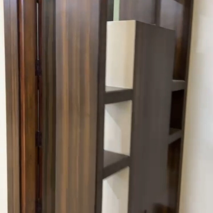 undefined, krishna nagar 5 Bedroom 300 Sq.Ft. Builder Floor In Krishna Nagar Delhi 8068025