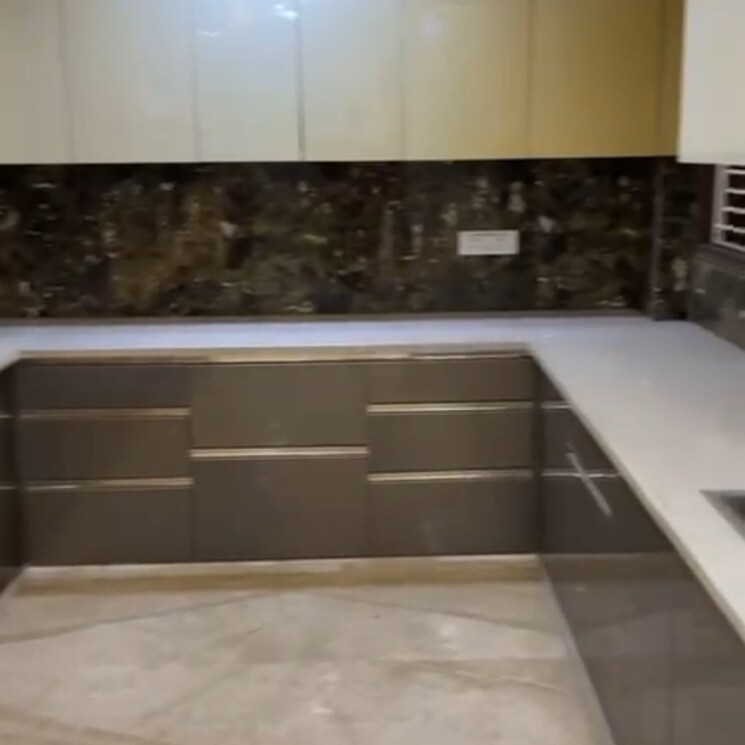 Kitchen, krishna nagar 5 Bedroom 300 Sq.Ft. Builder Floor In Krishna Nagar Delhi 8068025