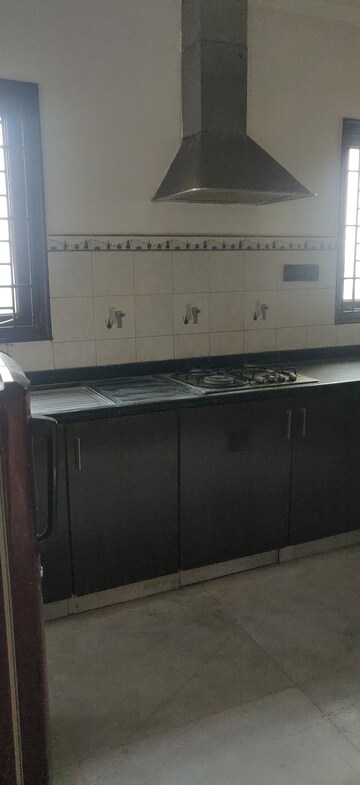 Furnished Amenities in 3 BHK Apartment at Hill View Banjara Hills, Banjara Hills – for Rent
