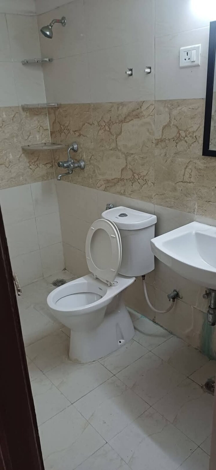 Bathroom, amrapali-golf-homes 3 Bedroom 1595 Sq.Ft. Apartment In Sector 4, Greater Noida Greater Noida 8067995