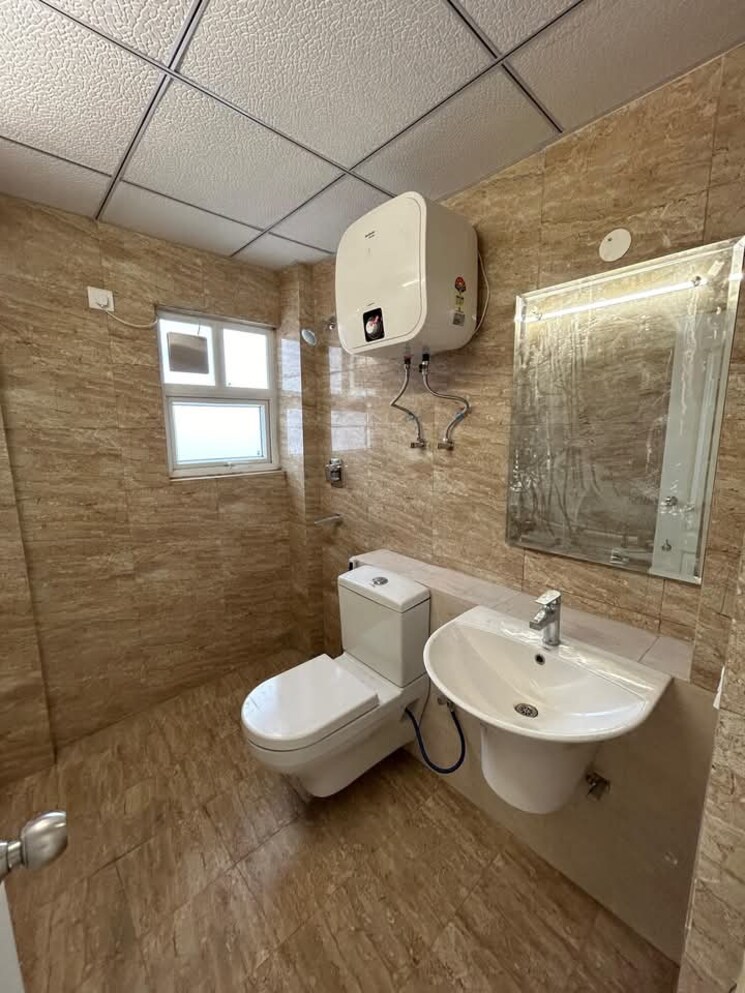 Bathroom, ireo-skyon 3 Bedroom 2045 Sq.Ft. Apartment In Sector 60 Gurgaon 8068010