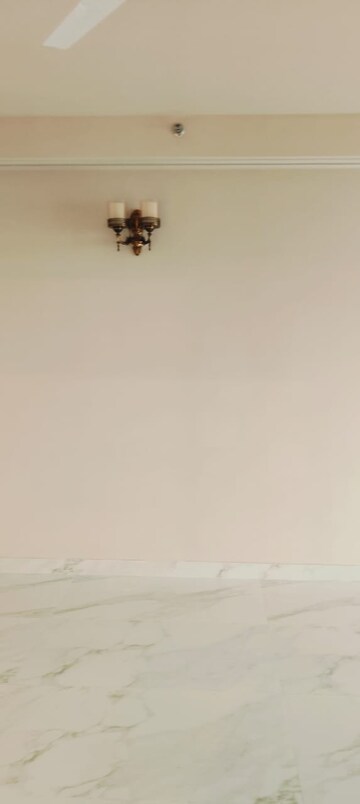 Room in 3 BHK Apartment at M3M Heights, Sector 65 – for Rent