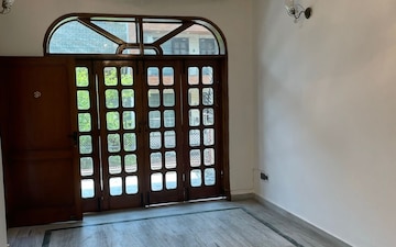 2 BHK Builder Floor For Rent in Rajouri Garden