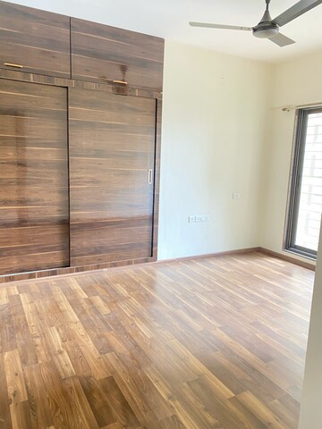 Room in 3 BHK Apartment at Acme Ozone Phase II, Manpada – for Rent