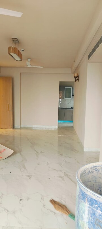 Room in 3 BHK Apartment at M3M Heights, Sector 65 – for Rent