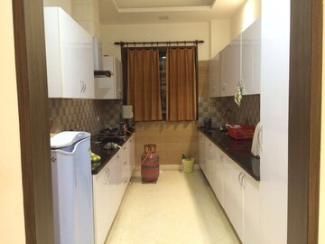 Kitchen in 1 BHK Builder Floor at Gupta Awas, Sector 43 – for Rent