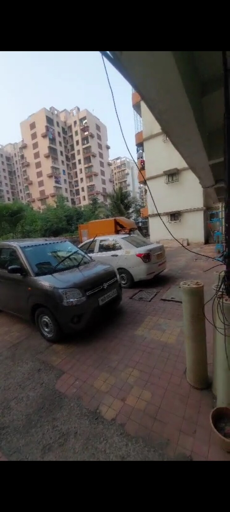  Parking, mathuresh-krupa 1 RK 430 Sq.Ft. Apartment In Virar West Palghar 8068140