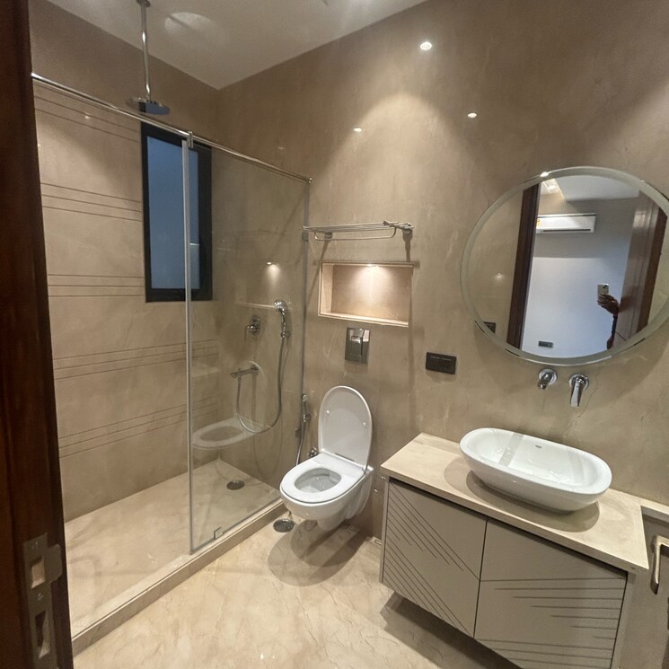 Bathroom, jangpura 4 Bedroom 2250 Sq.Ft. Builder Floor In Jangpura Delhi 8068243