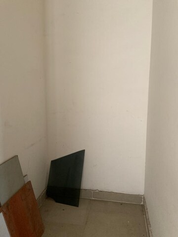 Room in 2.5 BHK Apartment at KW Srishti, Raj Nagar Extension – for Sale