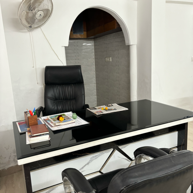 Team Area, chattarpur Commercial Office Space 450 Sq.Ft. In Chattarpur Delhi 8068275