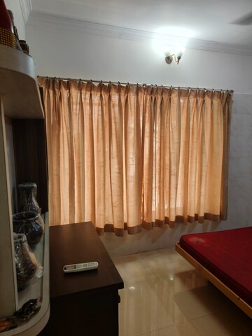 Master Bedroom in 2 BHK Apartment at Fairmont La Paradiso, Santacruz East – for Rent