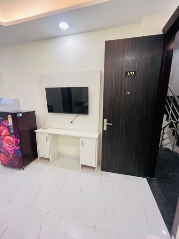 Bathroom in 1 RK Builder Floor at DLF City Phase III, Sector 24 – for Rent