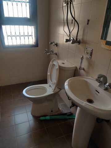 Bathroom in 5 BHK Builder Floor at Sector 25 – for Rent