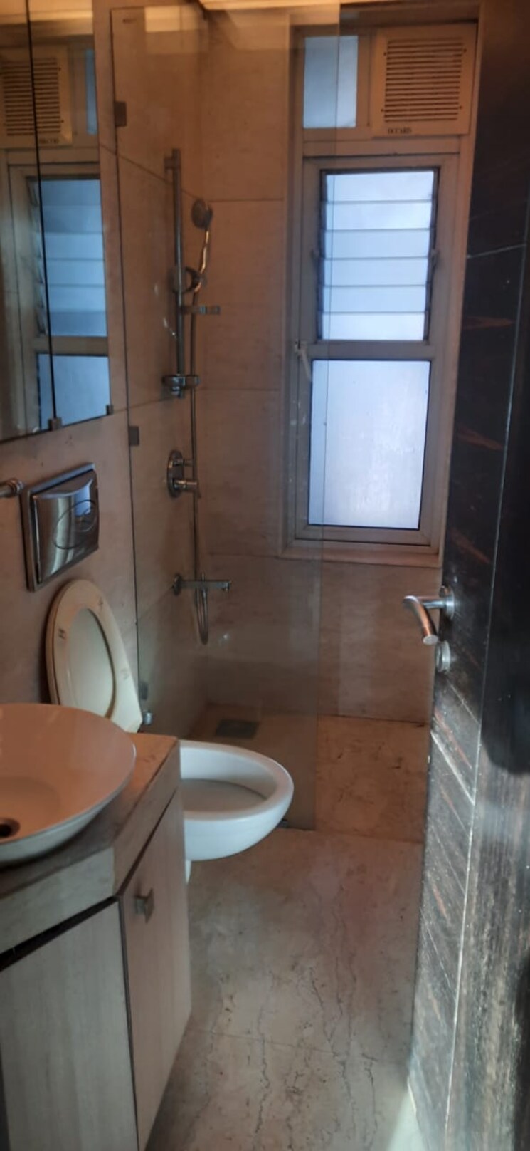 Bathroom, raheja-atlantis 2 Bedroom 1185 Sq.Ft. Apartment In Lower Parel Mumbai 8068398