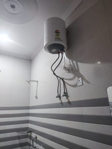 Furnished Amenities in 3 BHK Apartment at Sector 47 – for Rent