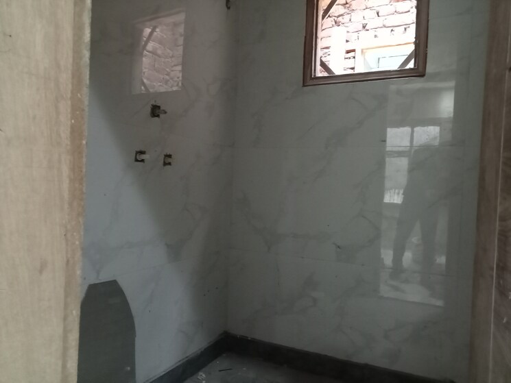 Bathroom, mahavir enclave 1 3 Bedroom 1100 Sq.Ft. Builder Floor In Mahavir Enclave 1 Delhi 8068415