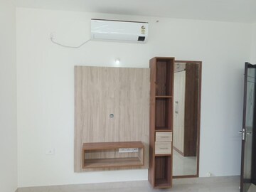 Room in 3 BHK Apartment at Bollineni Bion, Kothaguda – for Rent