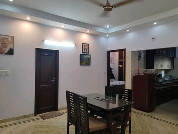 Living Room in 4 BHK Builder Floor at Sector 28 – for Rent