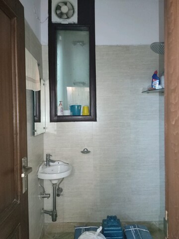 Bathroom in 4 BHK Builder Floor at Sector 28 – for Rent