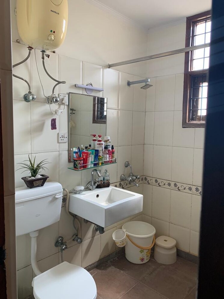 Master Bedroom, sector 46 5 Bedroom 360 Sq.Yd. Independent House In Sector 46 Faridabad 8068439