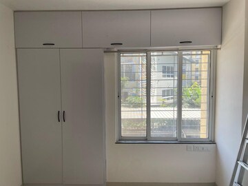 Room in 2 BHK Apartment at GK Rose Valley, Pimple Saudagar – for Rent