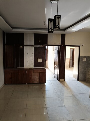 Room in 2 BHK Builder Floor at Dhakoli Village – for Rent
