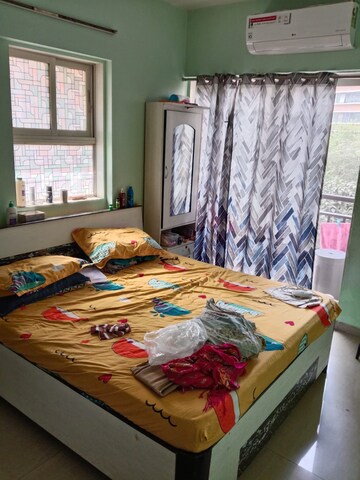 Bedroom in 2.5 BHK Apartment at Rosa Gardenia, Ghodbunder Road – for Sale