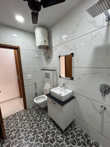 Master Bedroom in 2 BHK Builder Floor at Malviya Nagar – for Rent