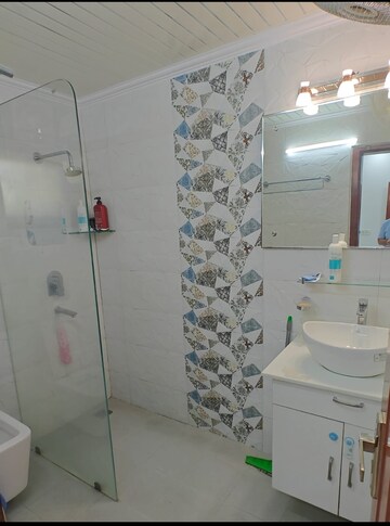 Bathroom in 3.5 BHK Apartment at Sector 22 Dwarka – for Rent