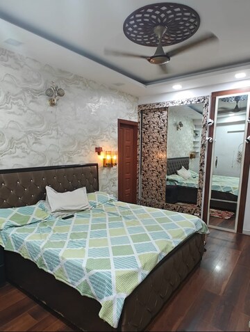 Bedroom in 3.5 BHK Apartment at Sector 22 Dwarka – for Rent