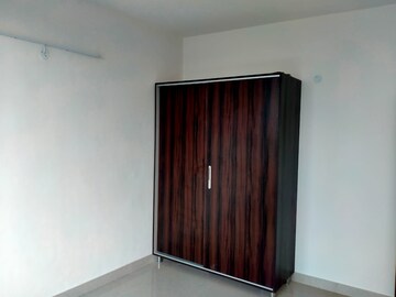 Room in 3 BHK Apartment at Peer Mucchalla – for Sale