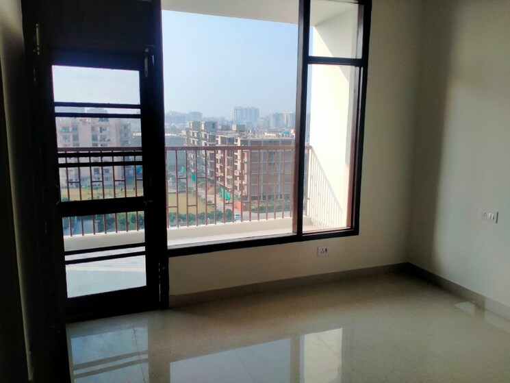 Room, peer mucchalla 3 Bedroom 2200 Sq.Ft. Apartment In Peer Mucchalla Zirakpur 8068553