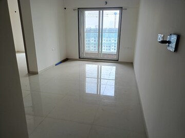 Room in 2 BHK Apartment at Ashar Axis, Majiwada – for Rent