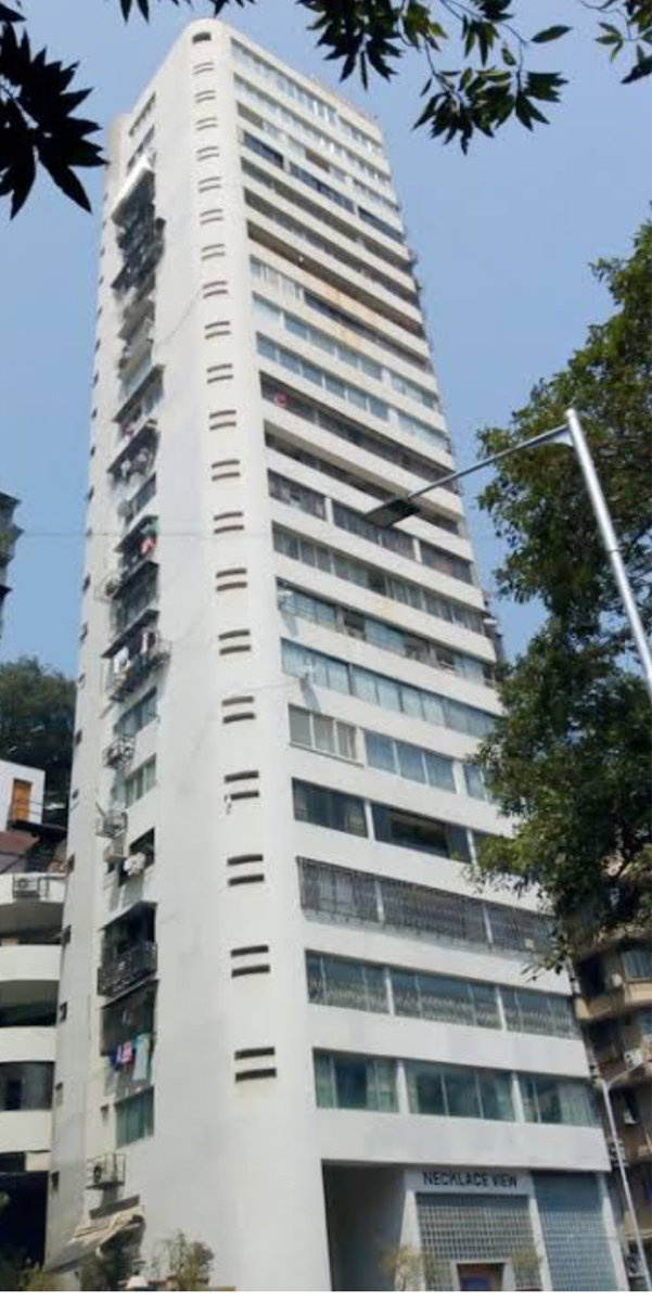 3 BHK Apartment For Sale in Radius Queens Necklace