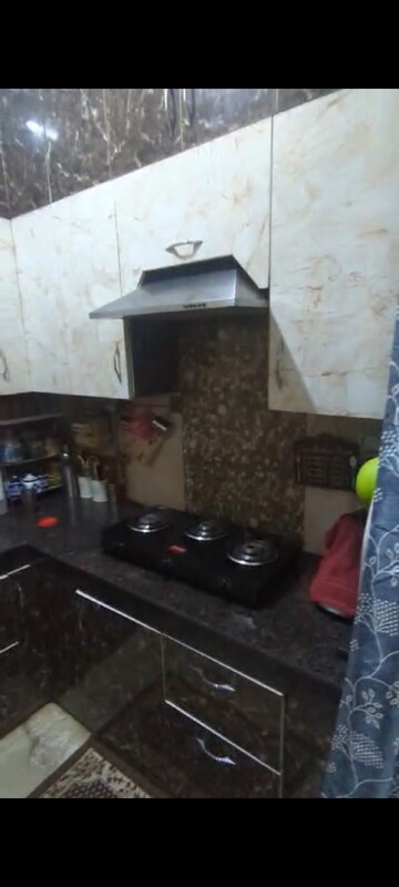 Parking in 3 BHK Builder Floor at Pratap Vihar – for Sale