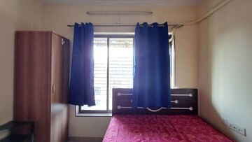 Bedroom in 2 BHK Apartment at Swastik Park, Chembur – for Rent