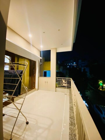 Master Bedroom in 4 BHK Villa at Penta Homes, Vip Road – for Rent