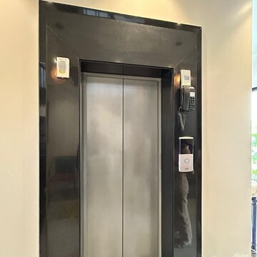 Building Lobby in 3 BHK Apartment at Mahagun My Laagoon, Saini – for Sale