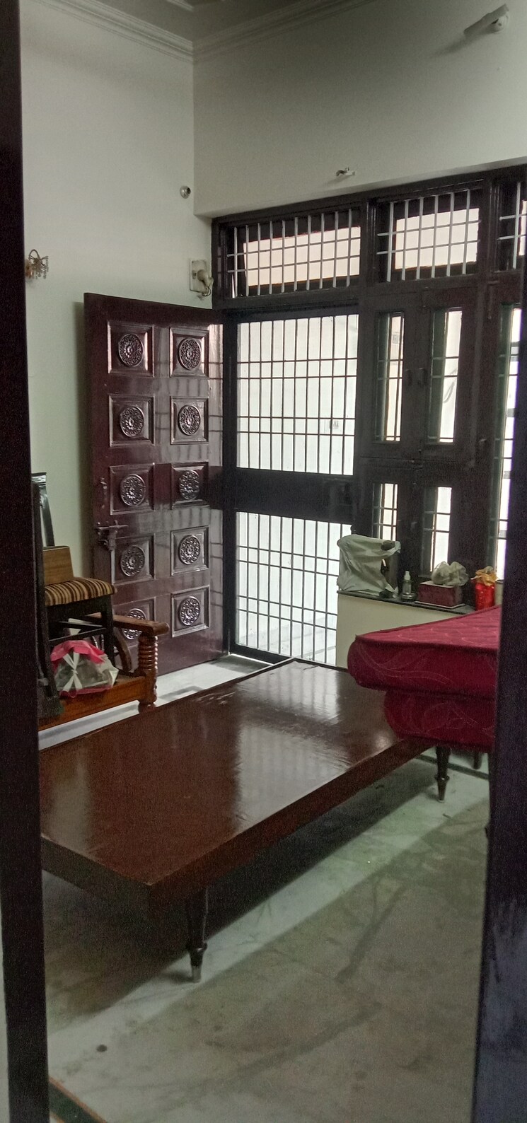 Living Room, chiranjiv vihar 4 Bedroom 290 Sq.Yd. Independent House In Chiranjiv Vihar Ghaziabad 8068654