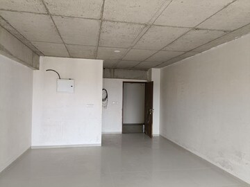 Room in  Office Space at Sindhubhavan – for Rent