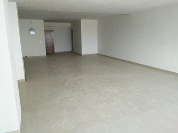 Room in  Office Space at Sindhubhavan – for Rent