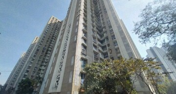 1 BHK Apartment – Exterior View View at Lodha Amara Tower 44, Kolshet Road - for Sale
