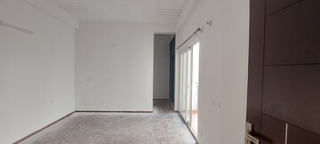 Room in 3 BHK Apartment at Panchsheel Pratistha, Sector 75 – for Rent