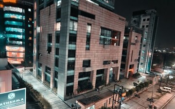 Office Space For Rent in Sector 62