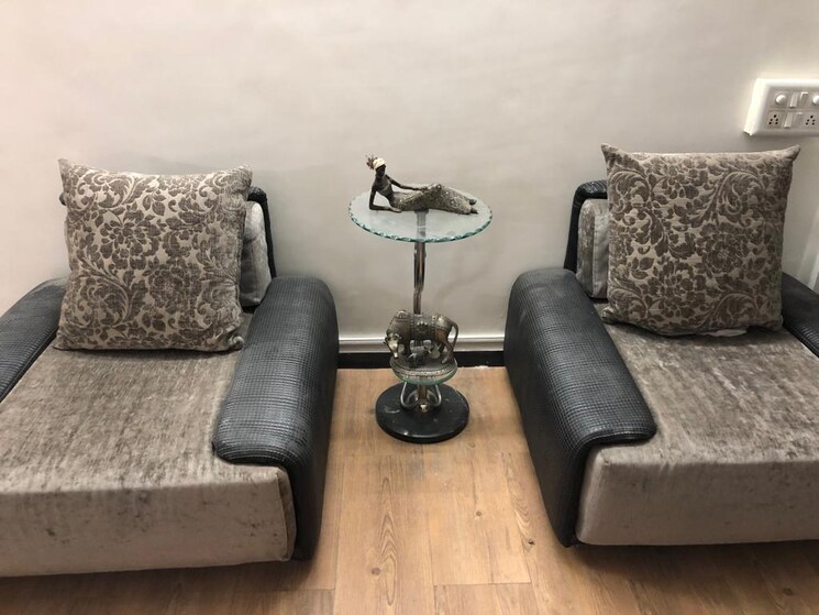 Living Room, ghatlodia 3 Bedroom 3000 Sq.Ft. Villa In Ghatlodia Ahmedabad 8068740