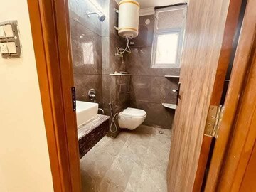 Bathroom in 3 BHK Apartment at Green Heritage, Kharghar – for Rent