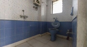 Bathroom in 2 BHK Apartment at Green Acres Apartment, Waghbil – for Rent