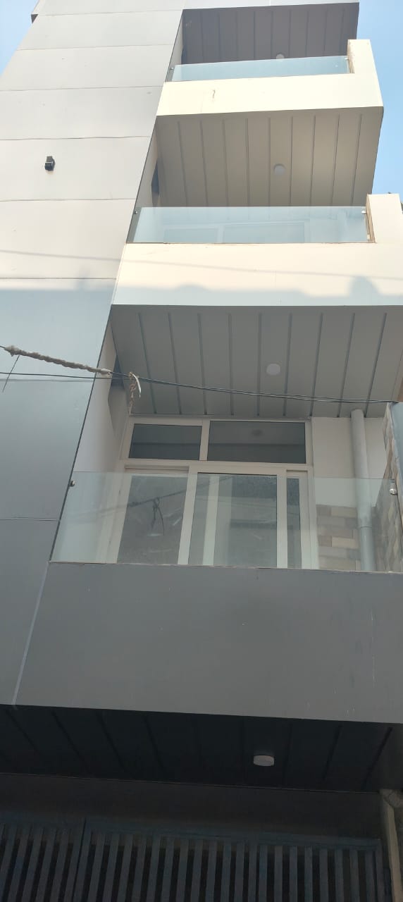 6 BHK Builder Floor For Sale in Choudhary House 