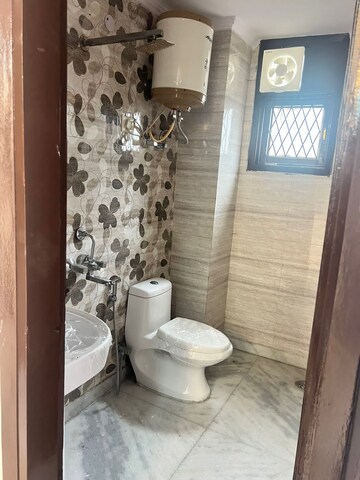 Bathroom in 1 BHK Builder Floor at Saket – for Rent